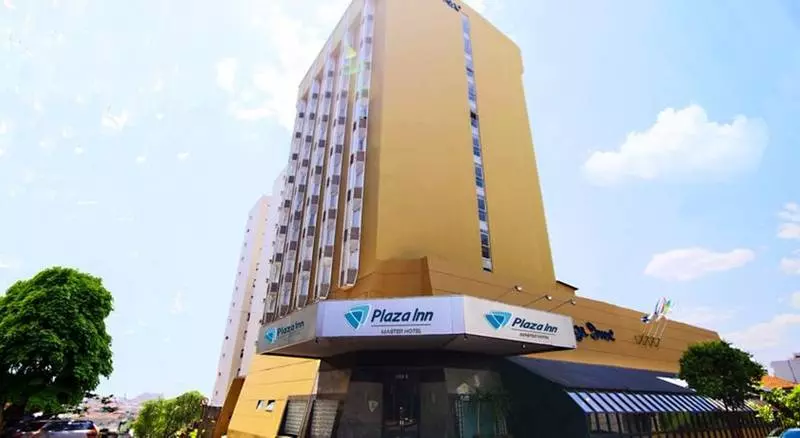 هتل Plazza Inn Master