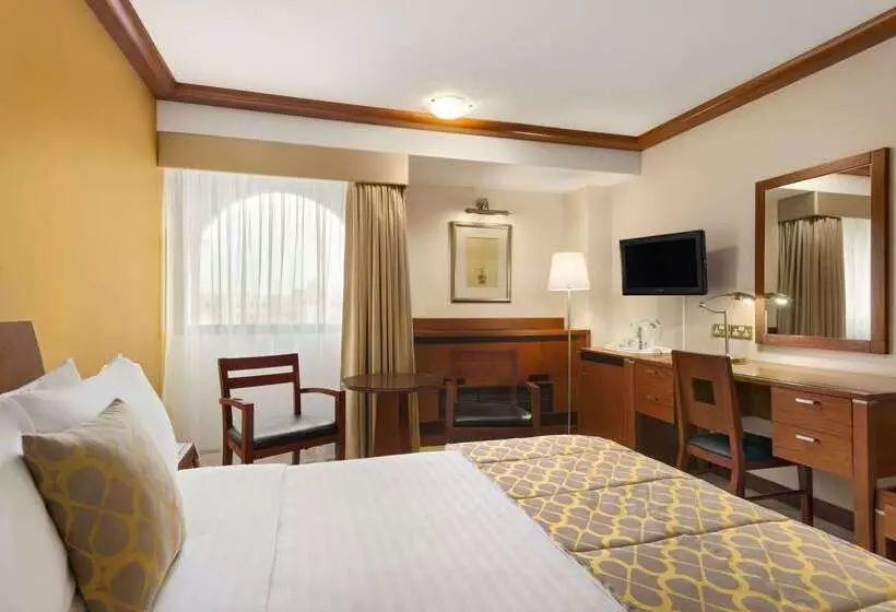 Отель Ramada By Wyndham Bahrain