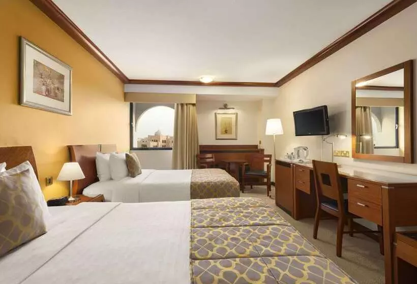 Отель Ramada By Wyndham Bahrain