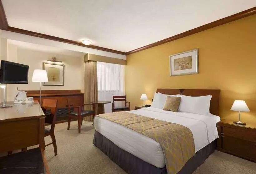 Отель Ramada By Wyndham Bahrain