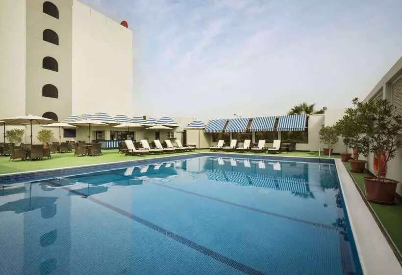 Отель Ramada By Wyndham Bahrain