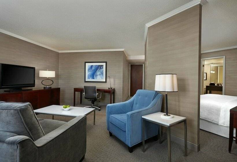 هتل Sheraton Cavalier Calgary
