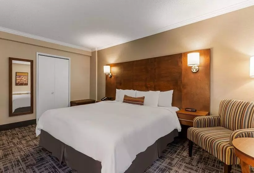Best Western Ville Marie Hotel & Suites