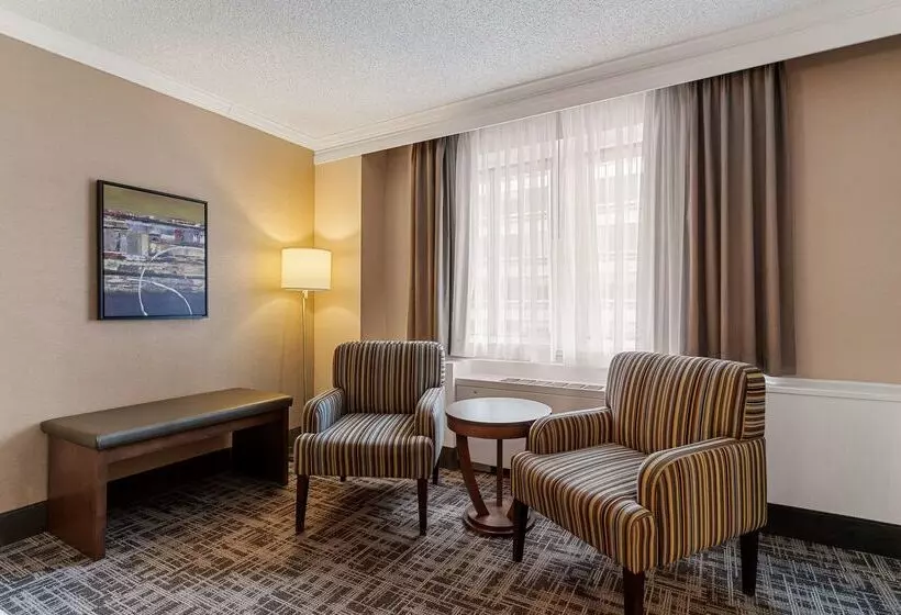 Best Western Ville Marie Hotel & Suites