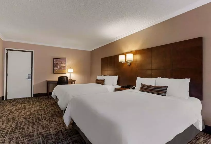 Best Western Ville Marie Hotel & Suites