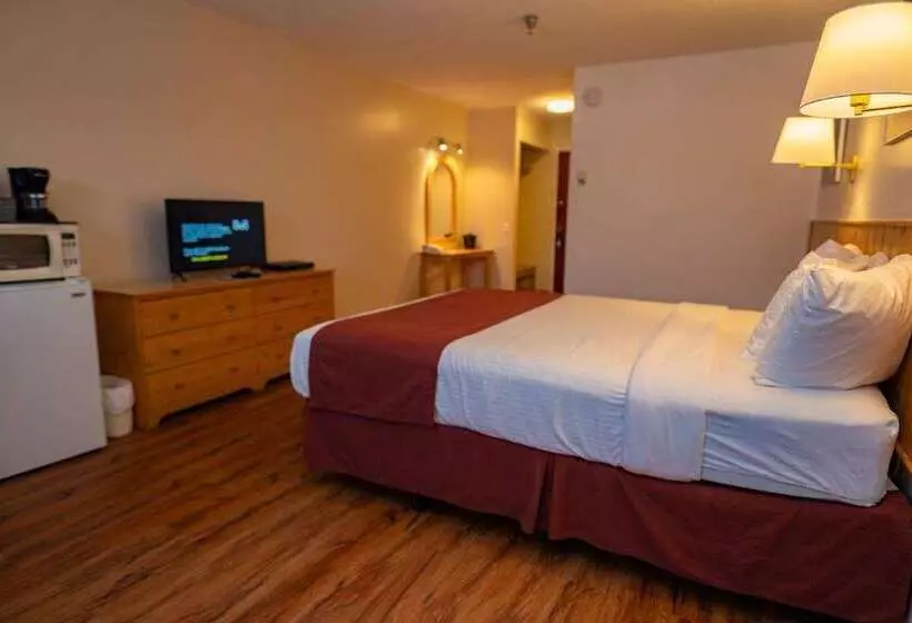 Hotel Canadas Best Value Inn River View
