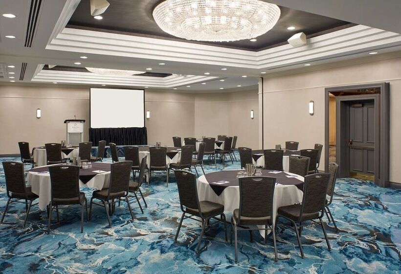 Delta Hotels By Marriott London Armouries