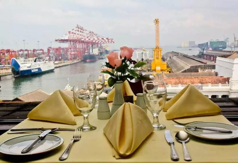 ホテル Grand Oriental