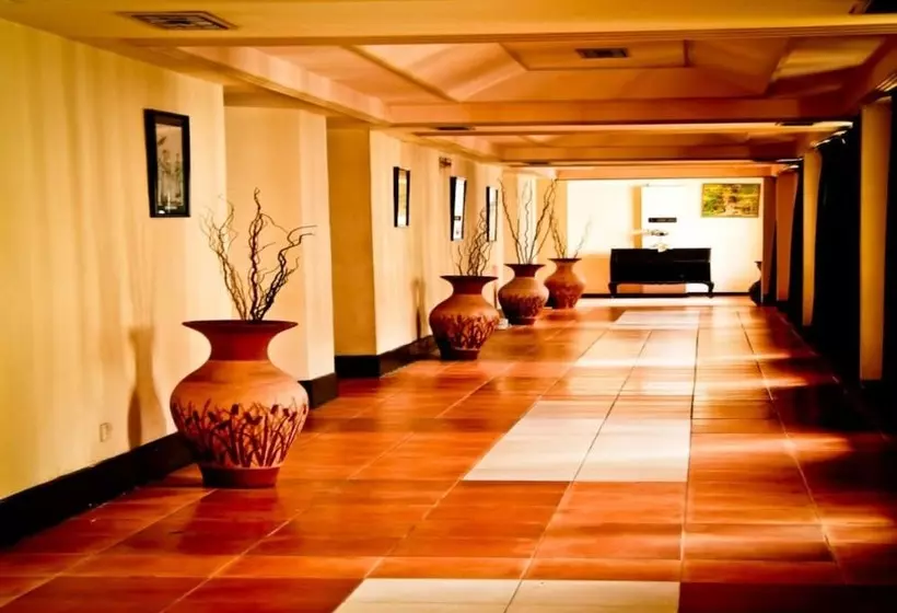 ホテル Grand Oriental