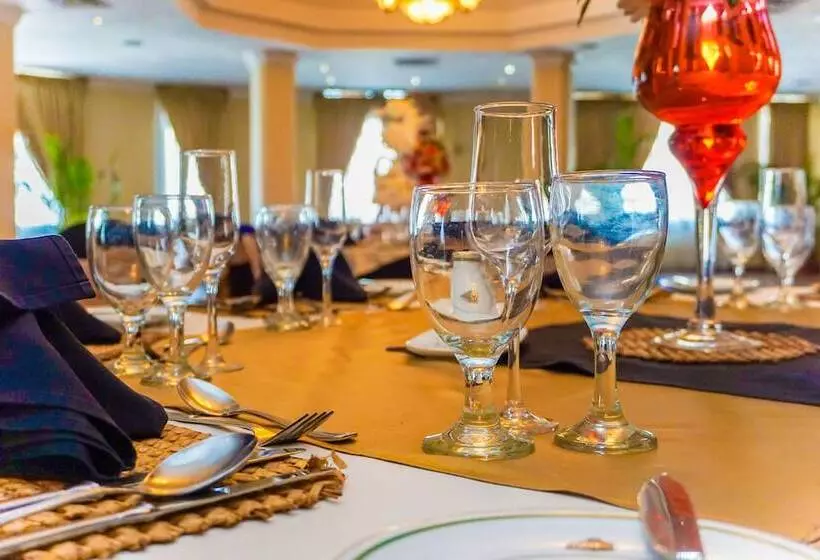 ホテル Grand Oriental