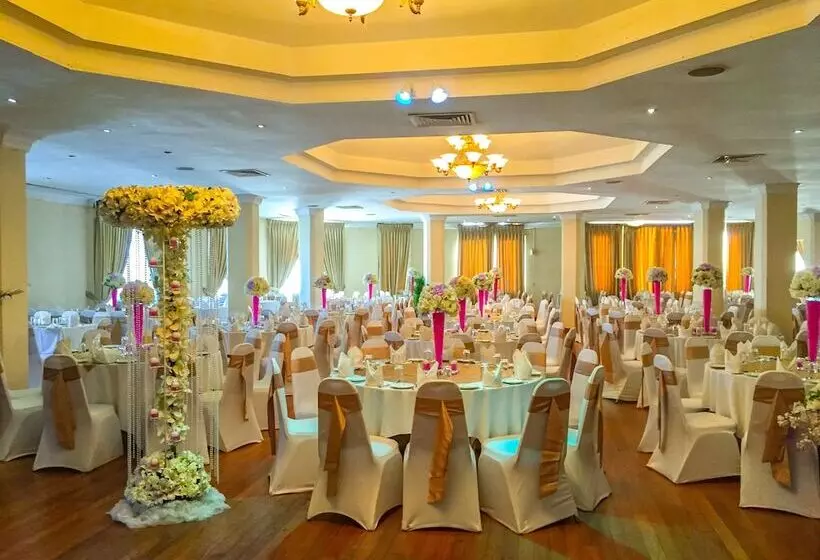 ホテル Grand Oriental