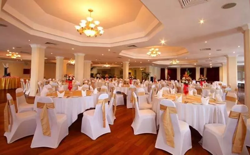 ホテル Grand Oriental