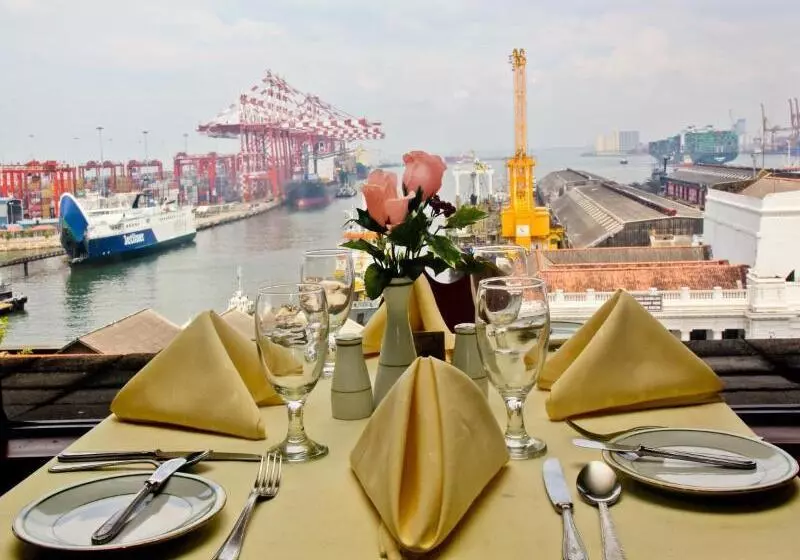 ホテル Grand Oriental