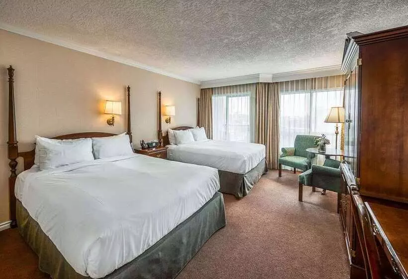 Отель Grand Pacific