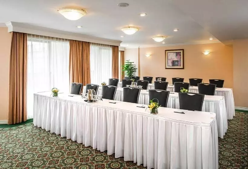 Отель Grand Pacific