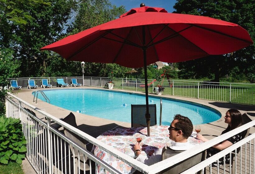 فندق Green Acres Inn