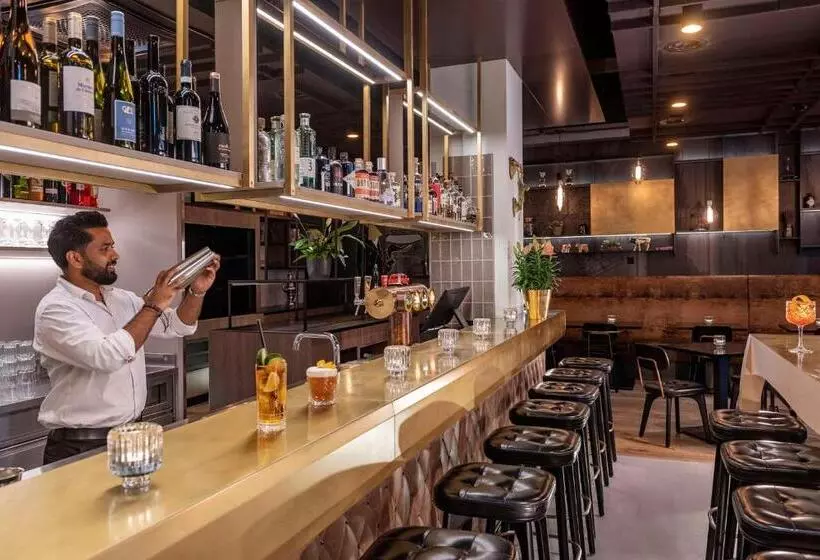 酒店 NH Bern The Bristol