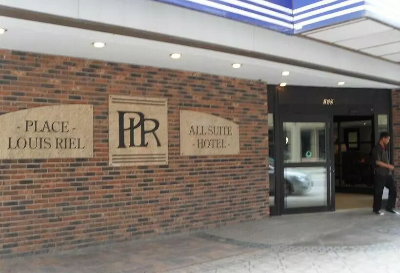 ホテル Place Louis Riel Suite