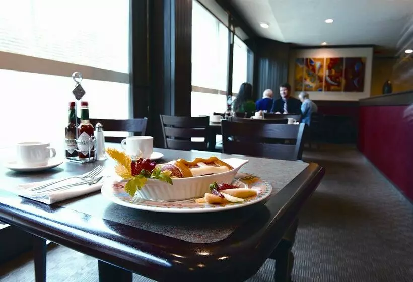 ホテル Place Louis Riel Suite