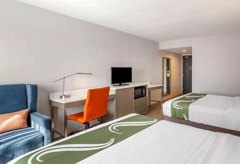 酒店 Quality Inn Airport West