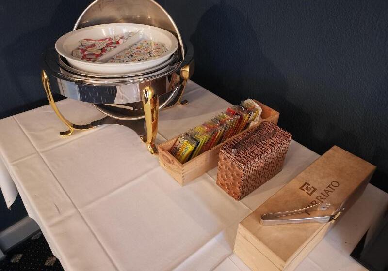 Отель Restaurant Goldener Schlussel