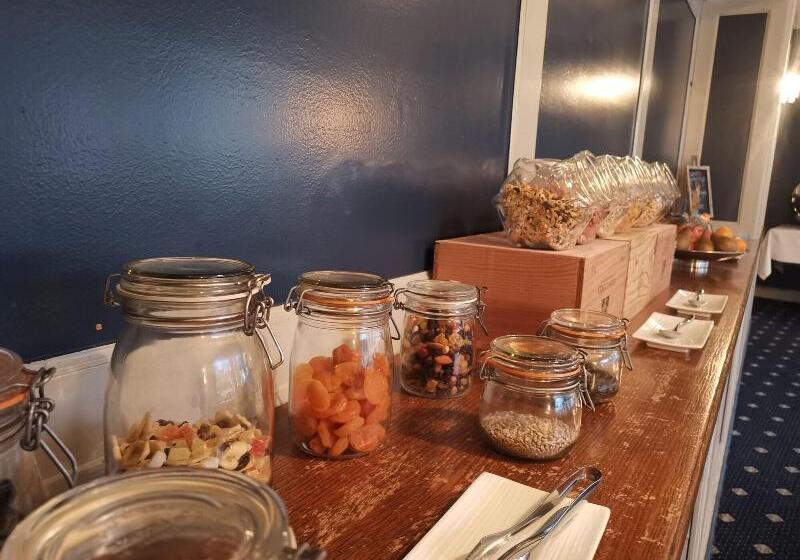 Отель Restaurant Goldener Schlussel