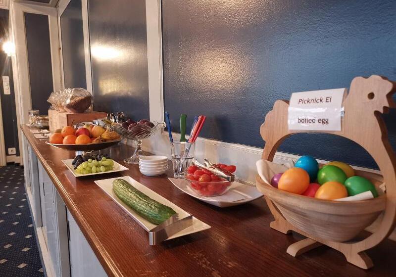 Отель Restaurant Goldener Schlussel