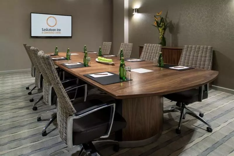 酒店 Saskatoon Inn & Conference Centre