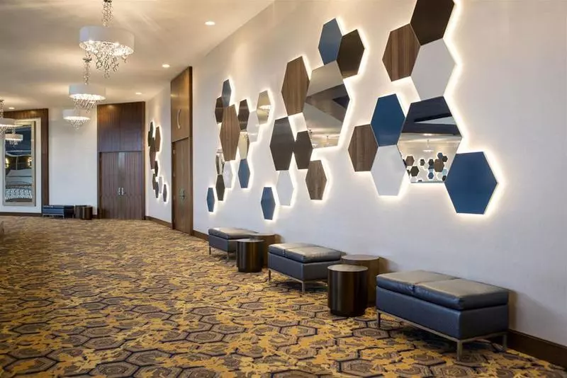 酒店 Saskatoon Inn & Conference Centre