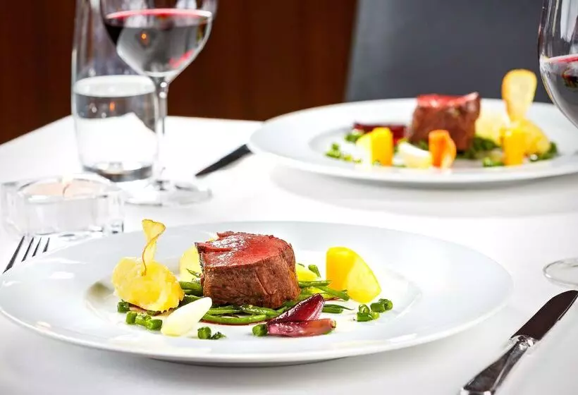 Ramada By Wyndham Baden Hotel Du Parc