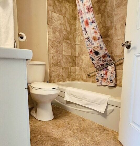 هتل The Medicine Hat Villa