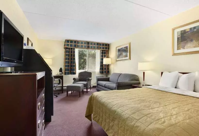 酒店 Travelodge By Wyndham Ottawa East