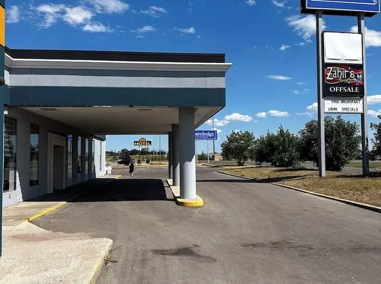 ホテル Travelodge By Wyndham Regina