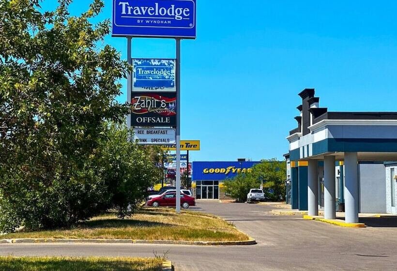 هتل Travelodge By Wyndham Regina