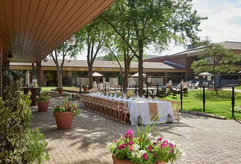 אתר נופש Hilton Mississauga/meadowvale