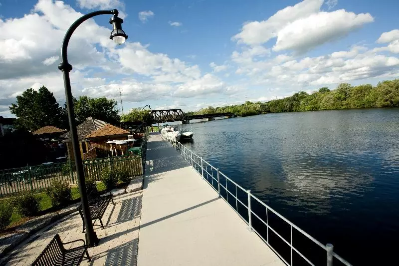 Resort Holiday Inn Hotel Peterborough Waterfront, An Ihg