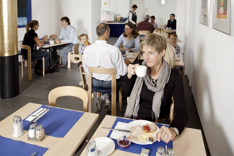 هتل Bristol Zurich