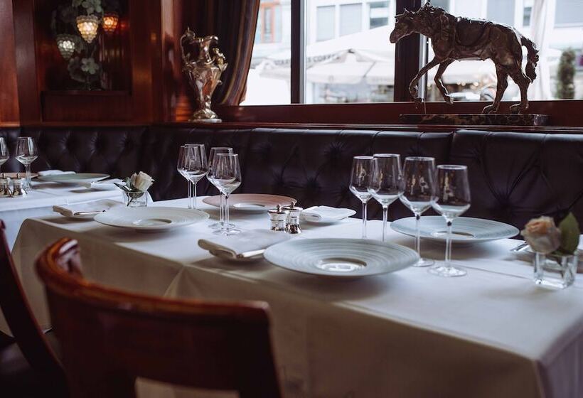 هتل De La Cigogne