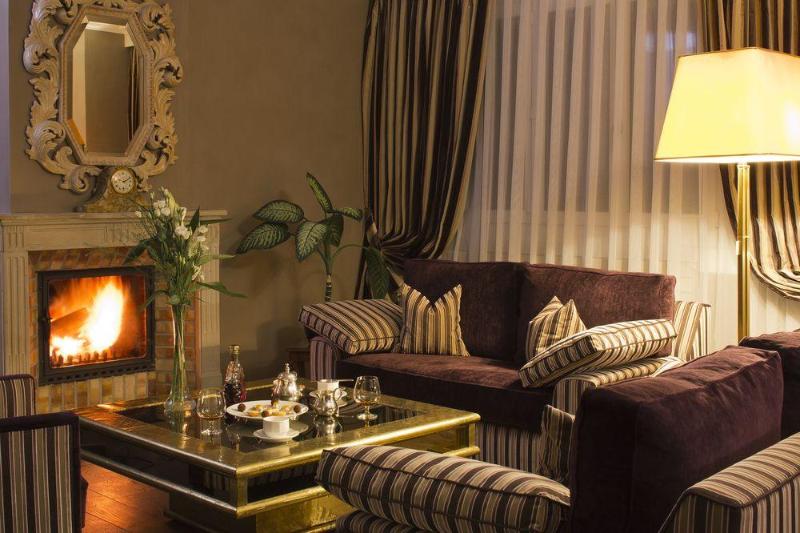 هتل De La Cigogne