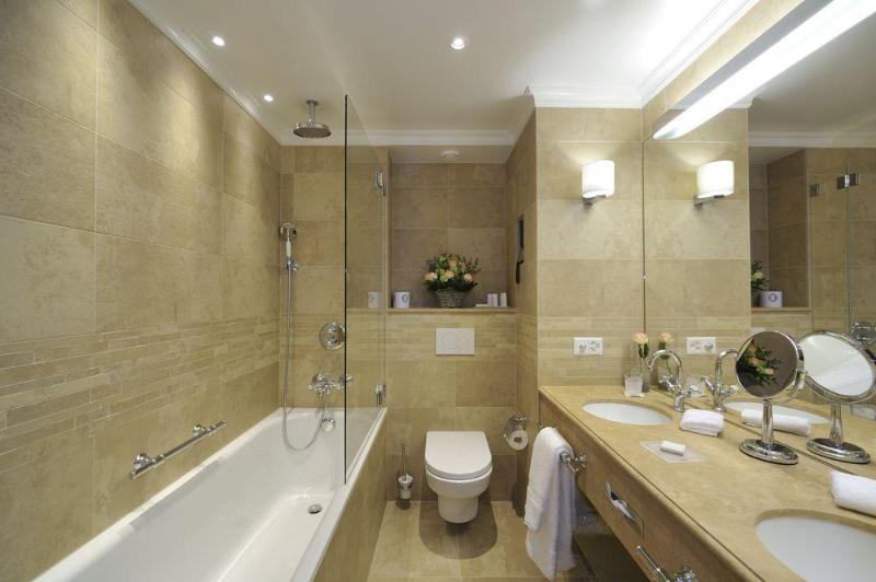 هتل De La Cigogne