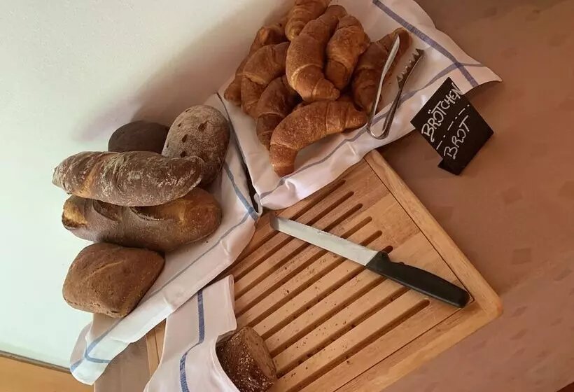 Отель Des Alpes