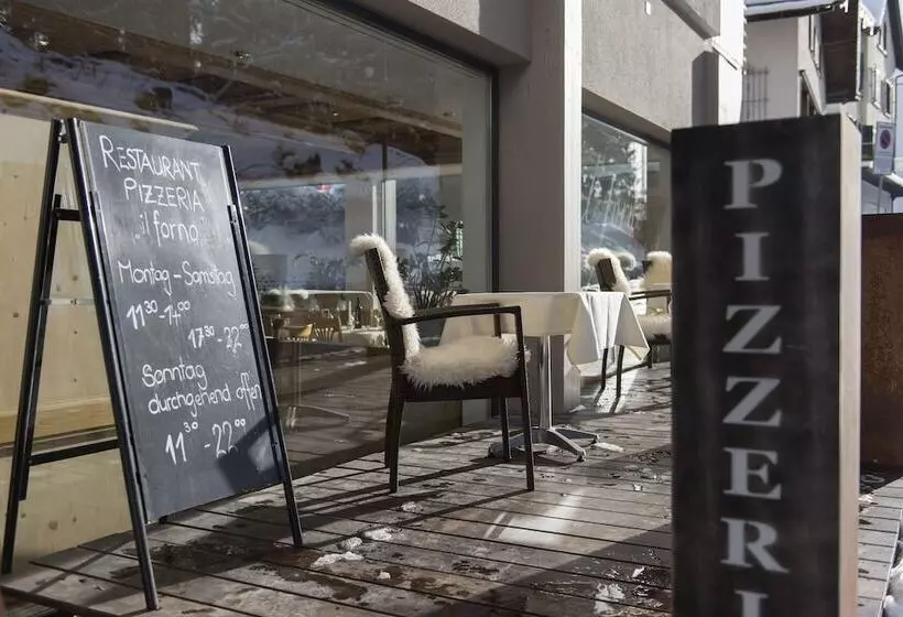 Отель Des Alpes