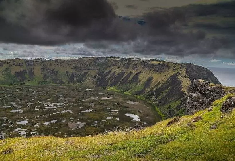هتل Easter Island Ecolodge