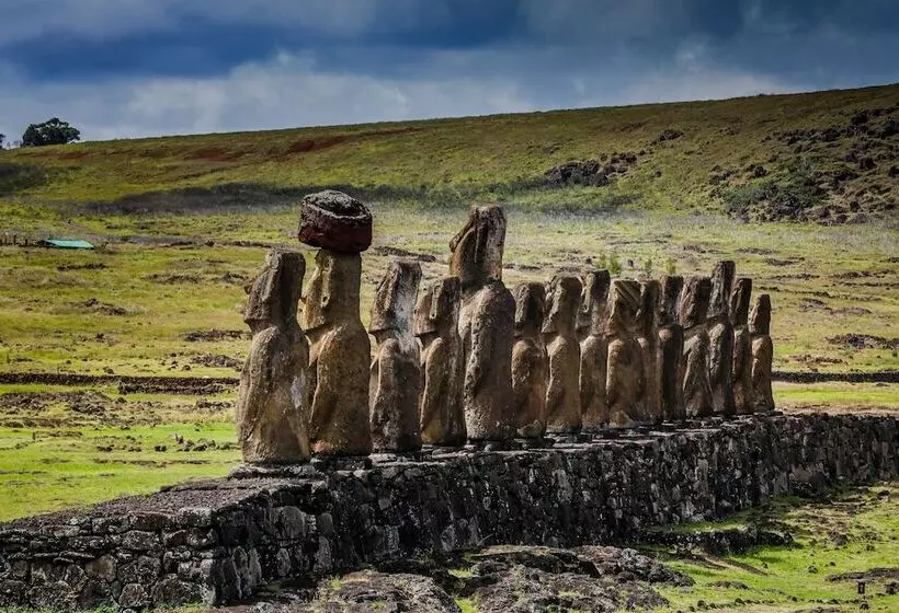 هتل Easter Island Ecolodge