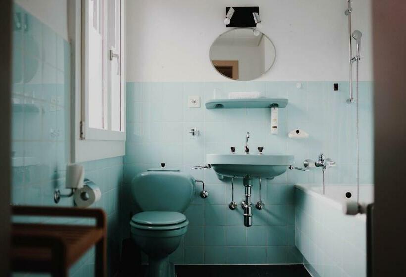 Hotel Hoheneck Self Check In