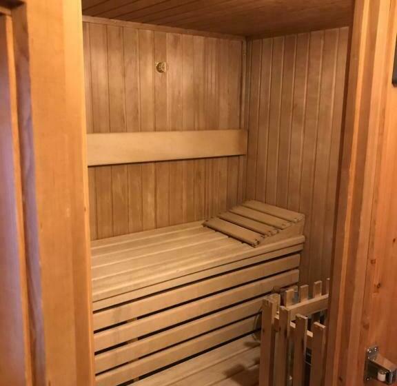 Hotel Hoheneck Self Check In