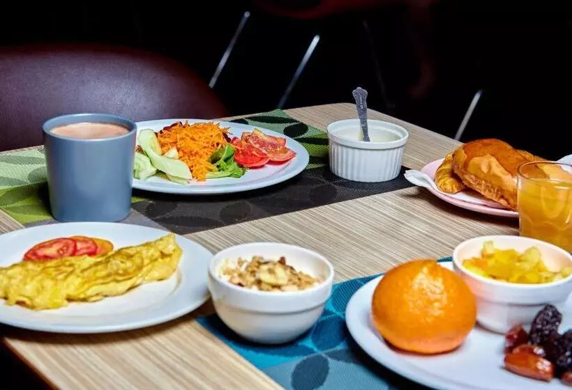 هتل Ibis Styles Abidjan Marcory