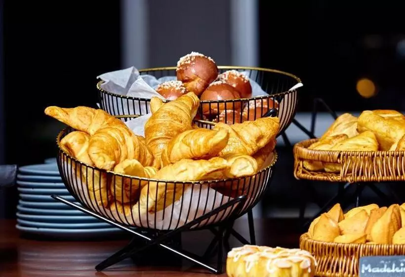 هتل Ibis Styles Abidjan Marcory