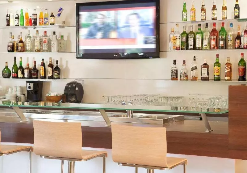 هتل Ibis Styles Abidjan Marcory