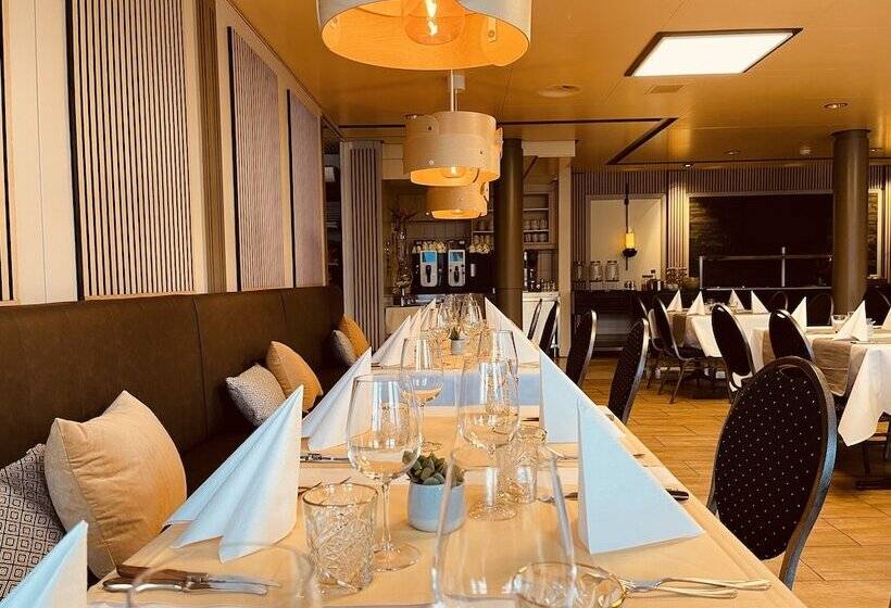 Seehotel Riviera At Lake Lucerne